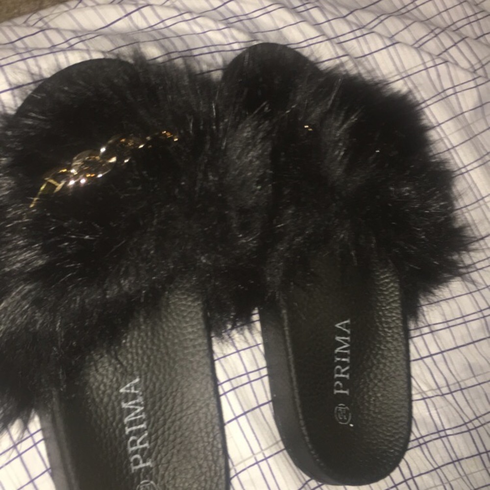 Furry Black Slides